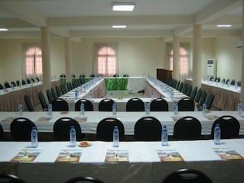 Coconut Grove Regency Hotel