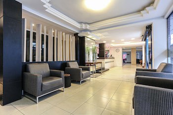 Sandri City Hotel