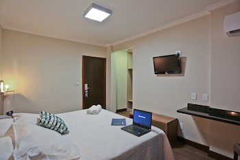 Sandri City Hotel