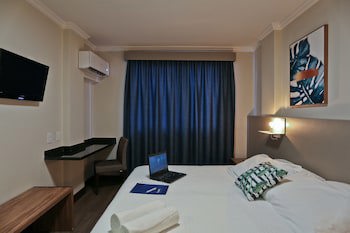 Sandri City Hotel