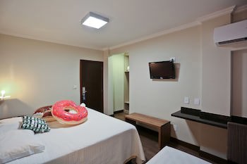 Sandri City Hotel