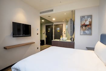 Check Inn Taipei Xinyi