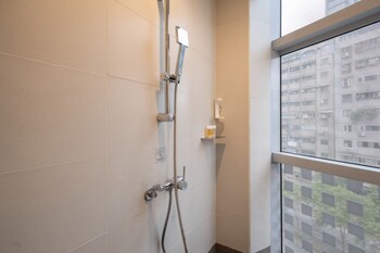 Check Inn Taipei Xinyi