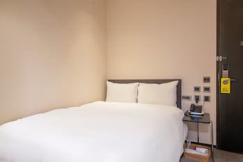 Check Inn Taipei Xinyi