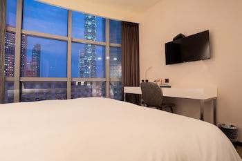 Check Inn Taipei Xinyi