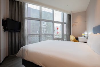 Check Inn Taipei Xinyi