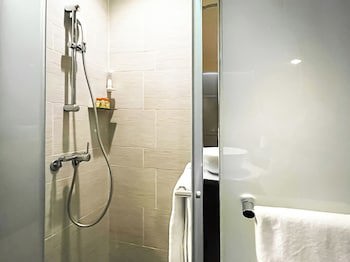 Check Inn Taipei Xinyi