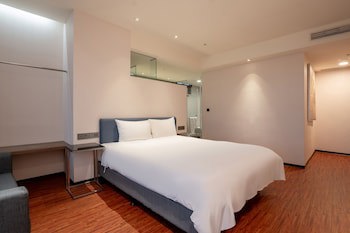 Check Inn Taipei Xinyi