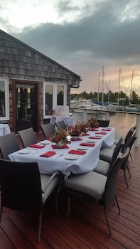 Tamarind Reef Resort Spa & Marina