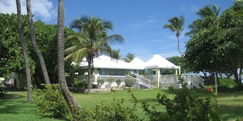 Tamarind Reef Resort Spa & Marina