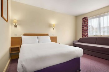 Days Inn By Wyndham Sevenoaks Clacket Lane