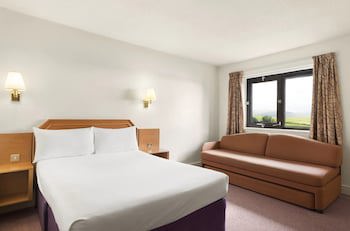 Days Inn By Wyndham Lockerbie Annandale Water