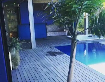 Days At Sea Beach Lodge