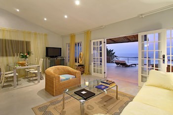 Days At Sea Beach Lodge