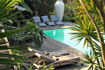 Days At Sea Beach Lodge