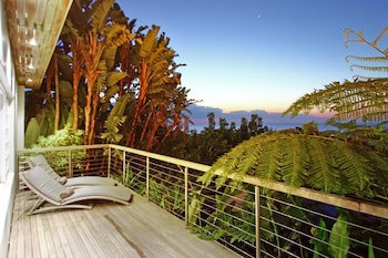 Days At Sea Beach Lodge