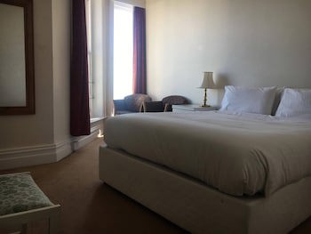 Balmoral Hotel