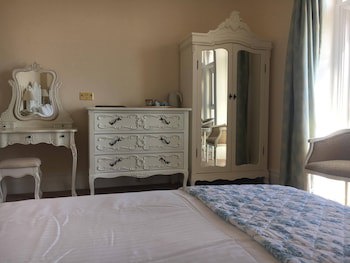 Balmoral Hotel