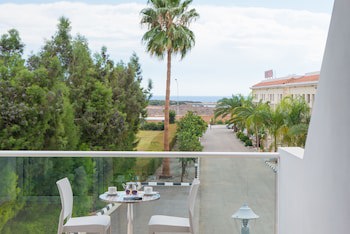 Loutsiana Hotel Apts galeri fotoğrafı