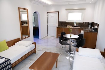 Loutsiana Hotel Apts galeri fotoğrafı