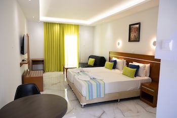 Loutsiana Hotel Apts galeri fotoğrafı