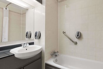 Days Inn By Wyndham Maidstone