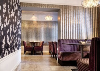Donners Hotel