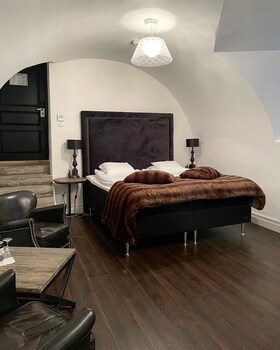 Donners Hotel