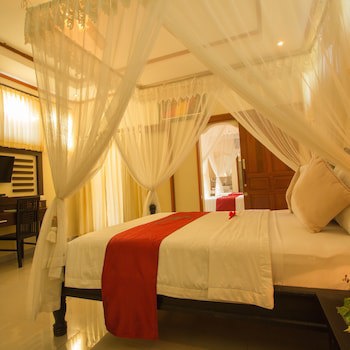Arya Amed Beach Resort And Dive Center