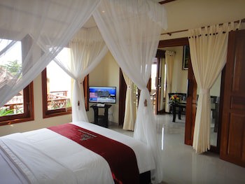 Arya Amed Beach Resort And Dive Center