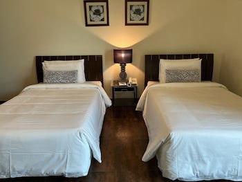Al Manzil Hotel Bahrain