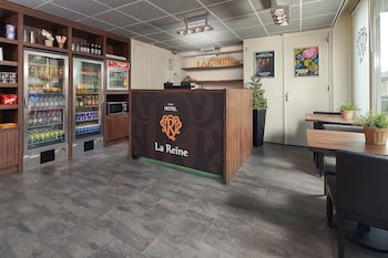 Hotel La Reine