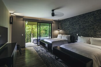 El Silencio Lodge And Spa