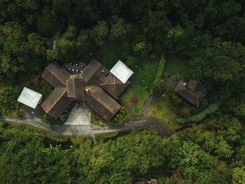 El Silencio Lodge And Spa