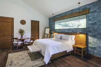 El Silencio Lodge And Spa