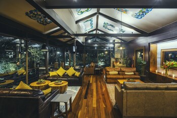 El Silencio Lodge And Spa