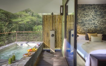 El Silencio Lodge And Spa