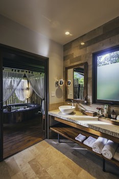 El Silencio Lodge And Spa