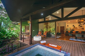 El Silencio Lodge And Spa