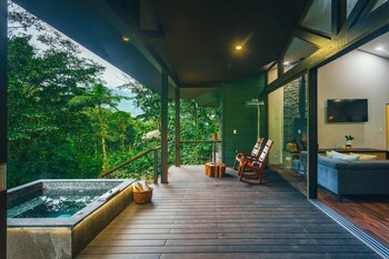 El Silencio Lodge And Spa