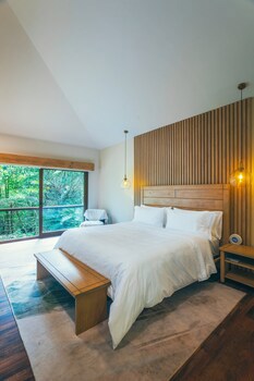 El Silencio Lodge And Spa