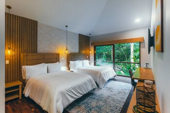 El Silencio Lodge And Spa