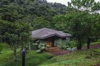 El Silencio Lodge And Spa