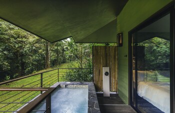 El Silencio Lodge And Spa
