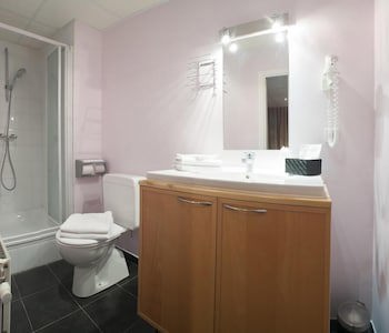 Alpha Hotel