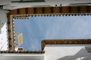 Golondrinas De La Alhambra