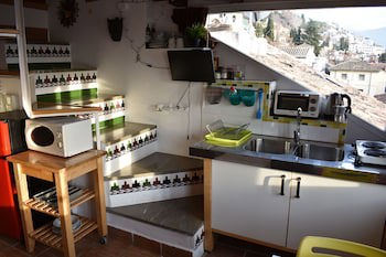 Golondrinas De La Alhambra