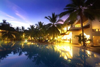 First Bungalow Beach Resort