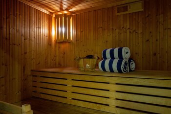 Auris Boutique Hotel Apartments