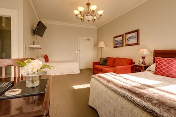 Merivale Manor